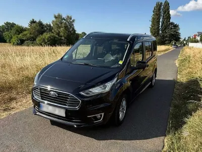Gebraucht Ford Grand Tourneo Connect Trend 120 PS (88 kW) 2021 Schwarz Van / Kleinbus