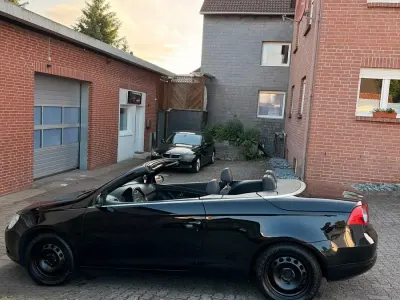 Gebraucht VW Eos 140 PS (102 kW) 2006 Schwarz Cabrio