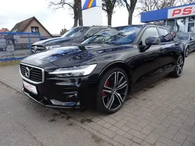 Occasion Volvo V60 R-Design 250 ch (183 kW) 2019 Noir Break