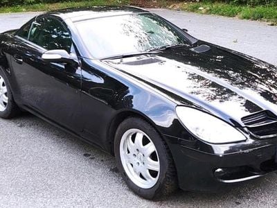 Second-hand Mercedes SLK200 163 CP (119 kW) 2006 Negru Cabrio