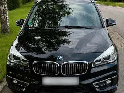 Gebraucht BMW 218 Luxury Line 150 PS (110 kW) 2016 Schwarz Van / Kleinbus