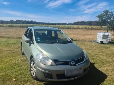 Gebraucht Nissan Tiida 114 PS (83 kW) 2008 Grün Limousine