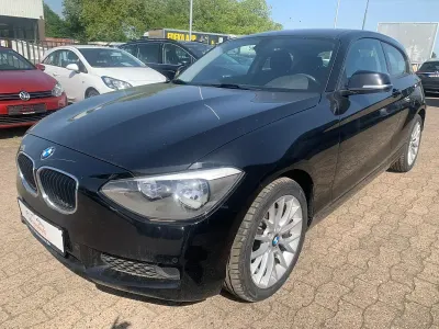 Gebraucht BMW 114 102 PS (75 kW) 2014 Schwarz Kleinwagen