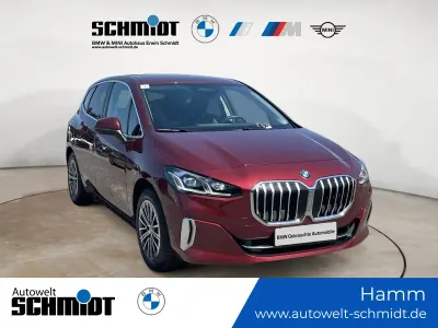 Gebraucht BMW 218 Active Tourer Luxury Line 150 PS (110 kW) 2023 Piemont rot Van / Kleinbus