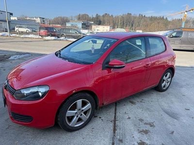 Rot Gebraucht 2010 VW Golf Style Limousine | 1.700 € (Superpreis)