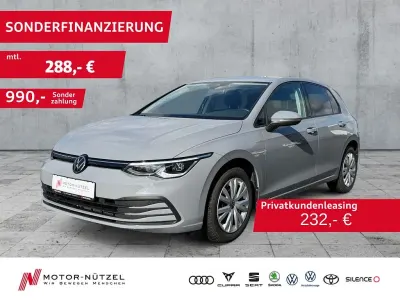Używany VW Golf VIII Life 150 KM (110 kW) 2022 Szary Sedan/Limuzyna