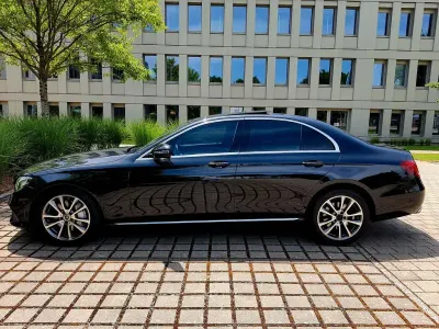 Gebraucht Mercedes E350 258 PS (189 kW) 2017 Schwarz Limousine