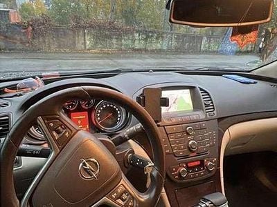 Gebraucht Opel Insignia Edition 160 PS (117 kW) 2010 Kombi