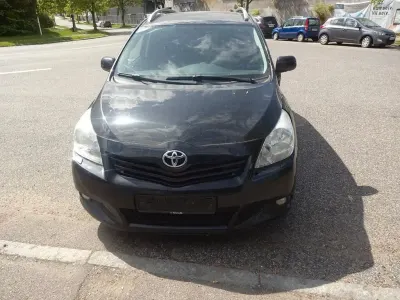 Gebraucht Toyota Verso Basis 126 PS (92 kW) 2012 Schwarz Van / Kleinbus
