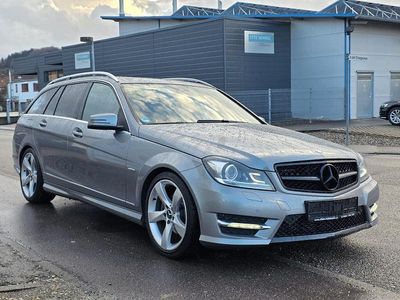 Usata Mercedes C220 AMG line 170 CV (125 kW) 2014 Argento Berlina