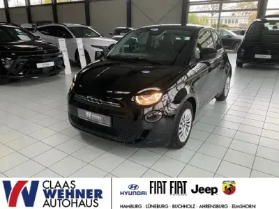 Gebraucht Fiat 500e Icon 86 kW (118 PS) 2023 Onyx schwarz) (schwarz Kleinwagen