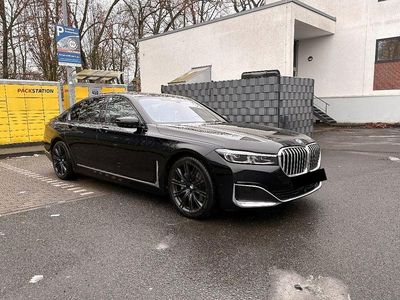 Gebraucht BMW 730 Shadowline 265 PS (194 kW) 2019 Schwarz Limousine