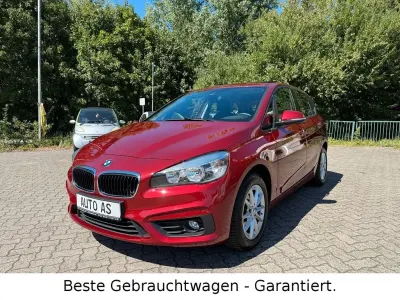Gebraucht BMW 220 Active Tourer Advantage 192 PS (141 kW) 2016 Rot Van / Kleinbus