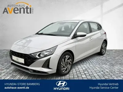 Gebraucht Hyundai i20 Trend 101 PS (74 kW) 2025 Grau Limousine