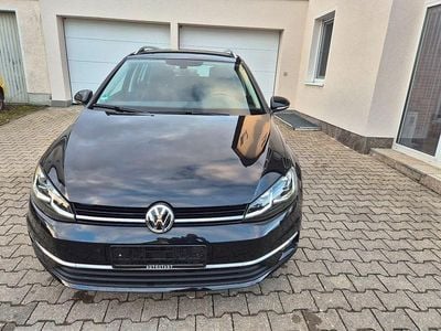 Gebraucht VW Golf VII Join 150 PS (110 kW) 2018 Schwarz Kombi