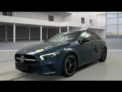 Używany Mercedes A220 190 KM (139 kW) 2020 Niebieski Sedan/Limuzyna