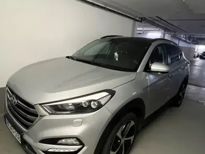 Gebraucht Hyundai Tucson Premium 185 PS (136 kW) 2015 Grau SUV