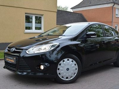 Używany Ford Focus SYNC Edition 101 KM (74 kW) 2014 Czarny Sedan/Limuzyna