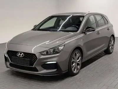 Gebraucht Hyundai i30 N Line 140 PS (102 kW) 2018 Olivinegraumet. Limousine