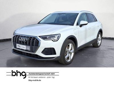 Weiß Gebraucht 2022 Audi Q3 Ambiente SUV | 26.450 € (Guter Preis)