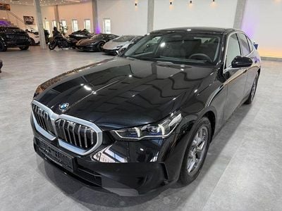 Gebraucht BMW 520 Sport Line 197 PS (144 kW) 2024 Schwarz Limousine
