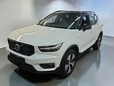 Gebraucht Volvo XC40 R-Design 179 PS (131 kW) 2021 Weiß SUV