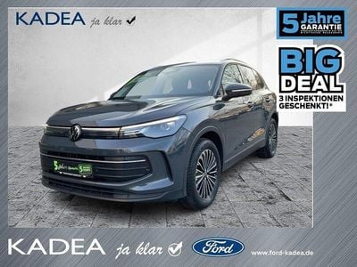 Delfingrau metallic Gebraucht 2024 VW Tiguan Life SUV | 29.680 € (Guter Preis)