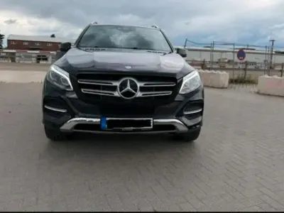 Gebraucht Mercedes GLE350 258 PS (189 kW) 2016 Schwarz SUV