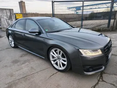 Gebraucht Audi S8 700 PS (514 kW) 2016 Grau Limousine