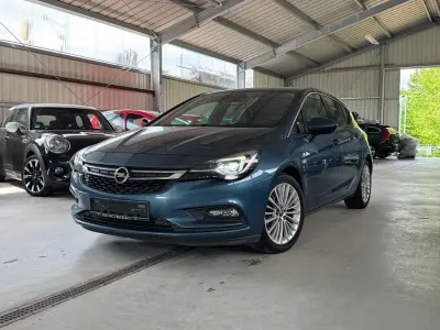 Gebraucht Opel Astra Innovation 136 PS (100 kW) 2015 Blau Limousine