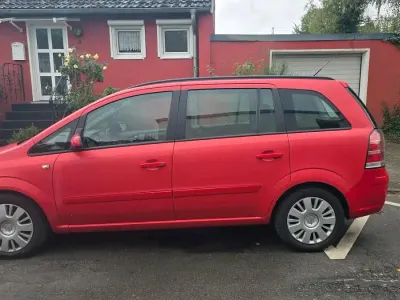 Gebraucht Opel Zafira 102 PS (75 kW) 2007 Rot Van / Kleinbus