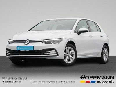 Gebraucht VW Golf VIII Life 131 PS (96 kW) 2021 Weiß Limousine