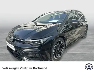 Gebraucht VW Golf VIII R-line 150 PS (110 kW) 2025 Schwarz Limousine