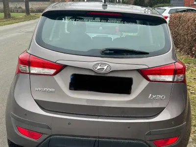 Gebraucht Hyundai ix20 Classic 90 PS (66 kW) 2010 Grau Kleinwagen