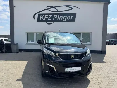 Gebraucht Peugeot Expert 120 PS (88 kW) 2021 Schwarz Van