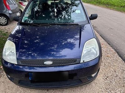 Gebraucht Ford Fiesta 69 PS (50 kW) 2003 Blau Kleinwagen