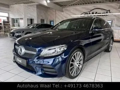 Gebraucht Mercedes C180 AMG 156 PS (114 kW) 2019 Blau Kombi