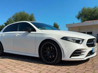 Gebraucht Mercedes A200 AMG 163 PS (119 kW) 2018 Weiß Limousine