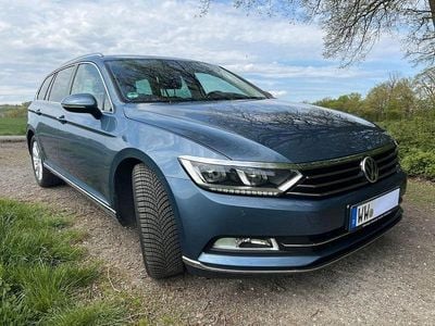 Gebraucht VW Passat Highline 150 PS (110 kW) 2015 Blau Kombi