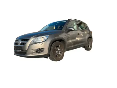 Gebraucht VW Tiguan Trendline 140 PS (102 kW) 2009 Grau SUV