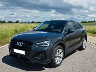 Gebraucht Audi Q2 Sport 150 PS (110 kW) 2025 Grau SUV