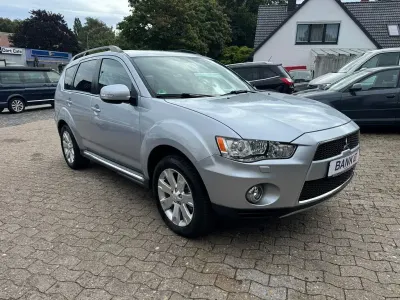 Gebraucht Mitsubishi Outlander Motion 156 PS (114 kW) 2011 Silber SUV