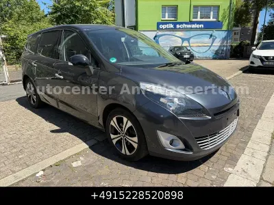 Gebraucht Renault Scenic E-Tech Bose Edition 110 PS (80 kW) 2011 Grau eclipse Kombi