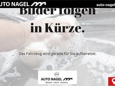 Neu Volvo XC60 Plus 250 PS (183 kW) 2026 Schwarz SUV