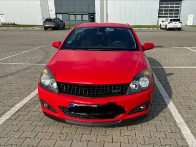 Gebraucht Opel Astra GTC Edition 105 PS (77 kW) 2007 Rot Limousine