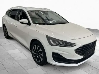 Gebraucht Ford Focus Titanium 116 PS (85 kW) 2023 Frozen white Kombi