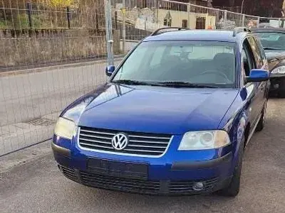 Gebraucht VW Passat 115 PS (84 kW) 2003 Blau Kombi