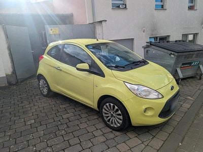 Gebraucht Ford Ka 69 PS (50 kW) 2013 Gelb Kleinwagen
