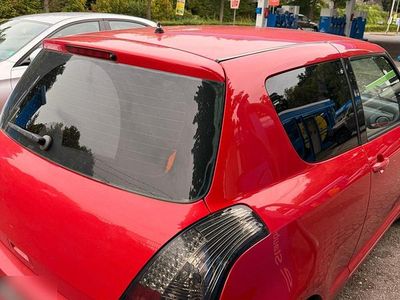 Gebraucht Suzuki Swift 92 PS (67 kW) 2005 Rot Kleinwagen