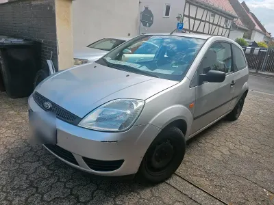 Gebraucht Ford Fiesta 60 PS (44 kW) 2005 Grau Kleinwagen